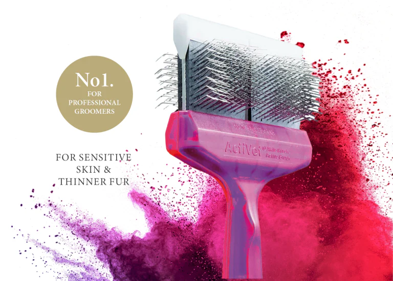 The Active Flexible-Head Grooming Brush